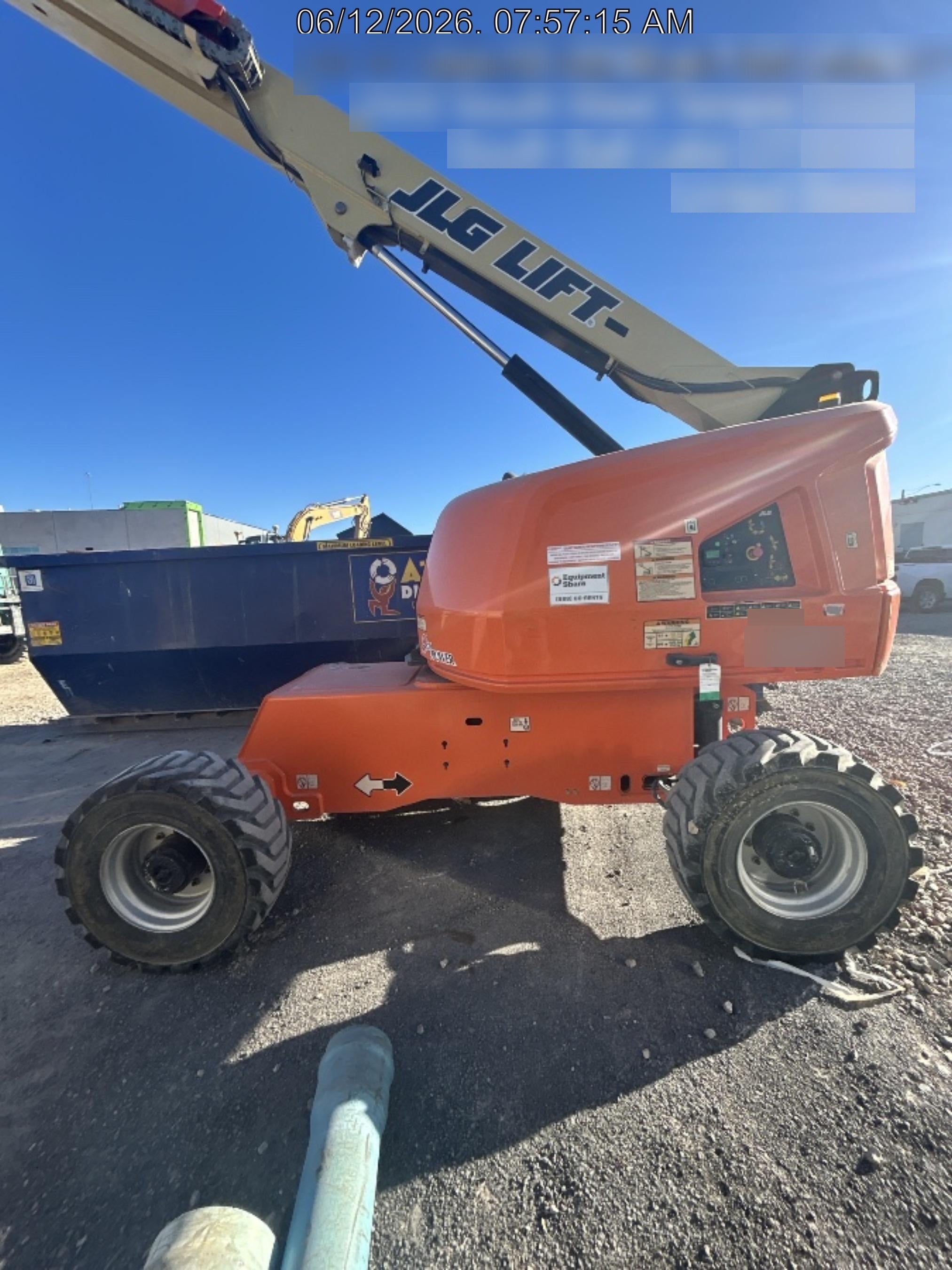 2019 JLG 400S