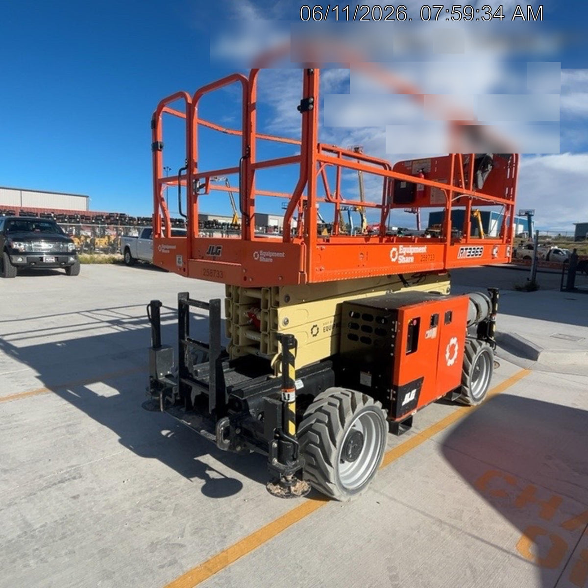 2022 JLG RT3369