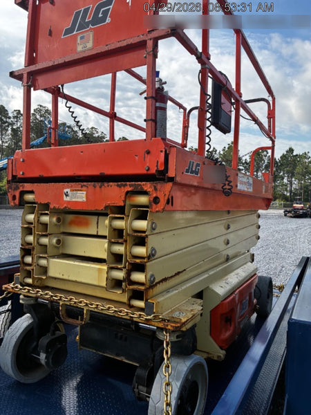 2016 JLG 3246ES