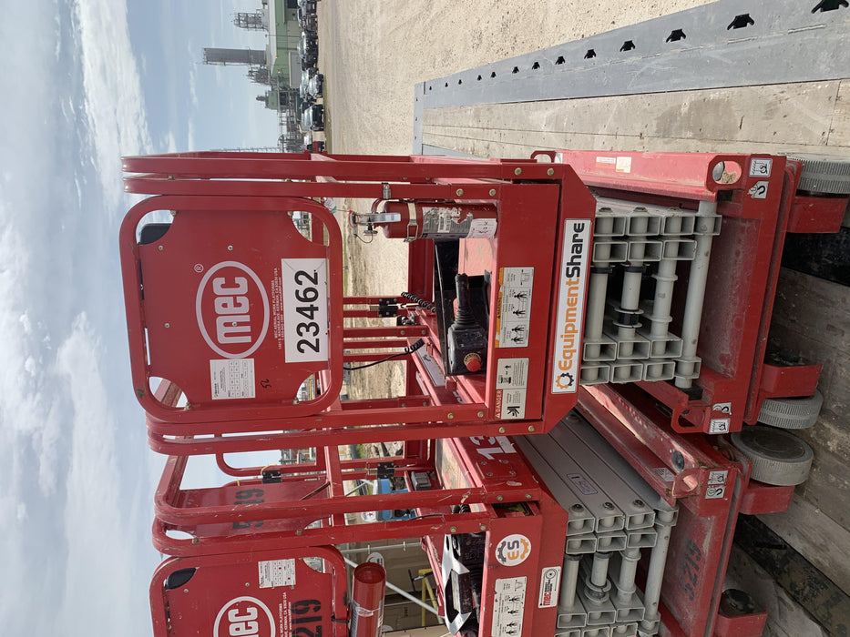 2019 MEC 1330SE MEC 1330SE w/ES Track Hardware, Full Extended 2 Year Warranty