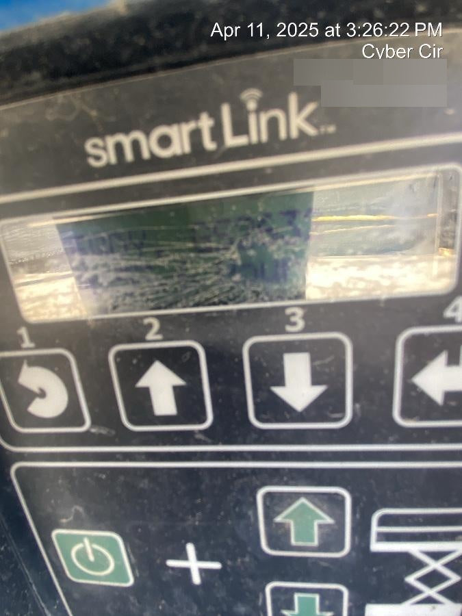 2019 Genie GS-2632 Folding rails with half height swing gate