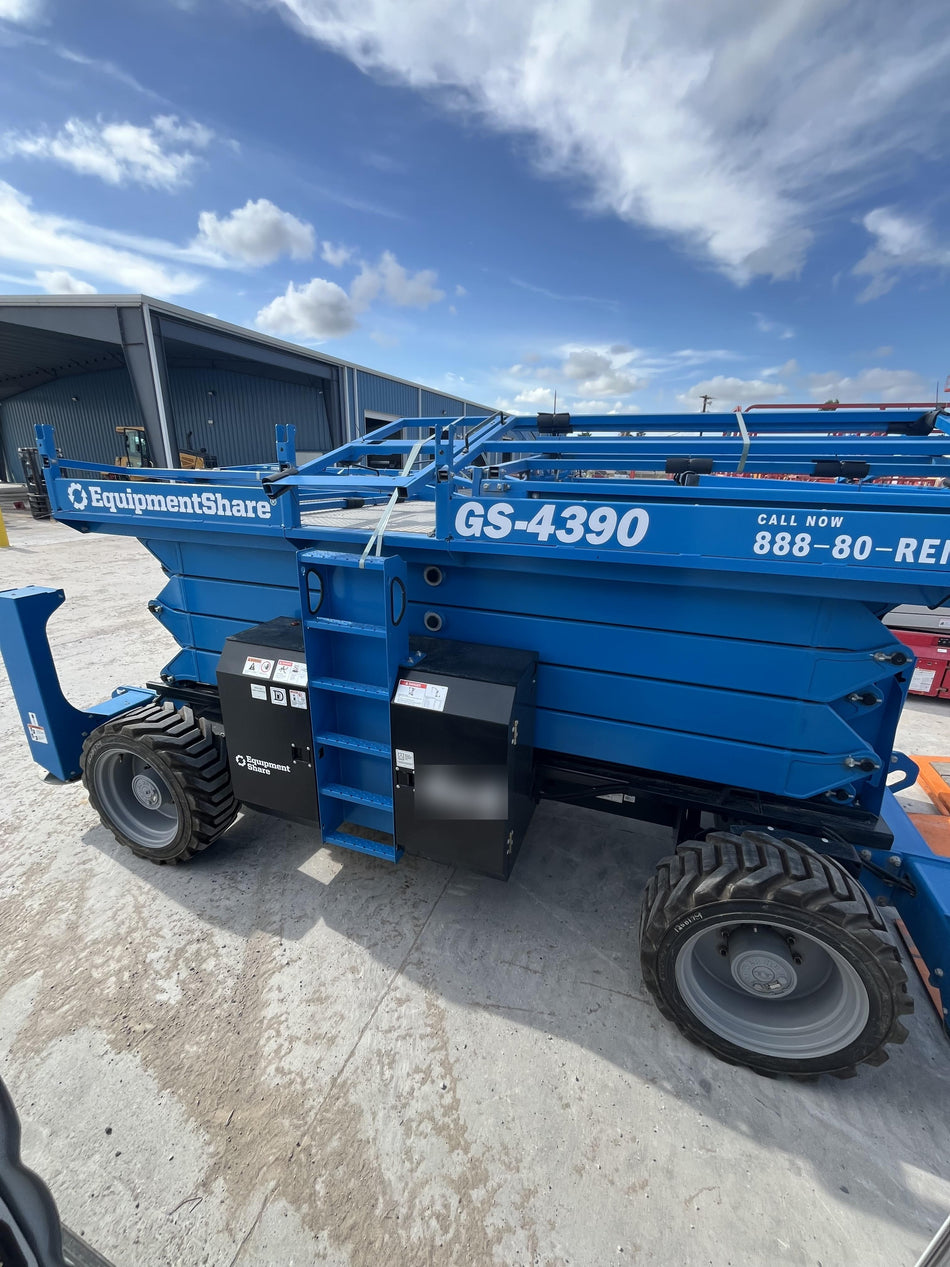 2025 GENIE GS-4390 RT