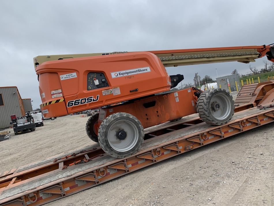 2021 JLG 660SJ