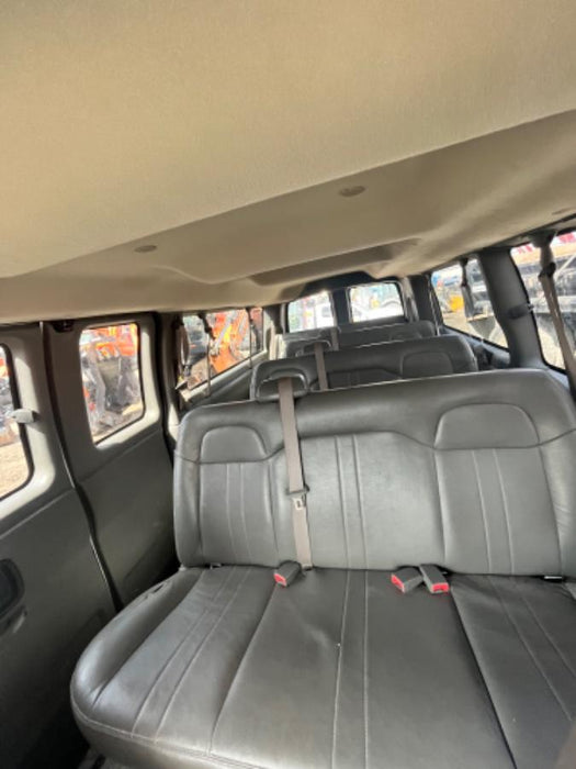 2023 CHEVROLET Express Van - Rental