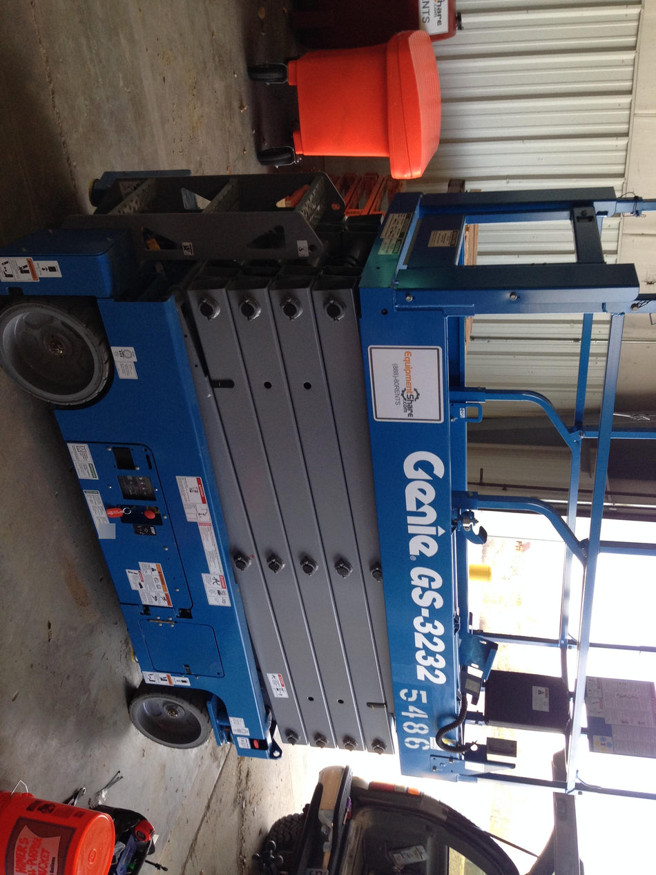 2017 Genie GS-3232 Genie GS3232 32' Scissor Lift