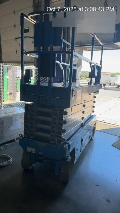 2017 Genie GS-3232 Genie GS3232 32' Scissor Lift