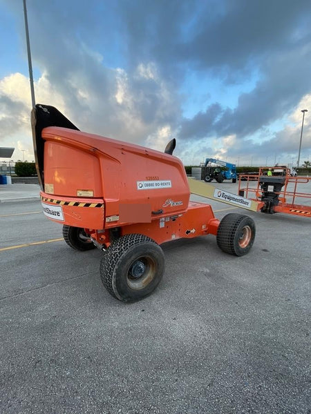 2021 JLG 400S