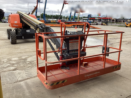 2025 JLG 660SJ