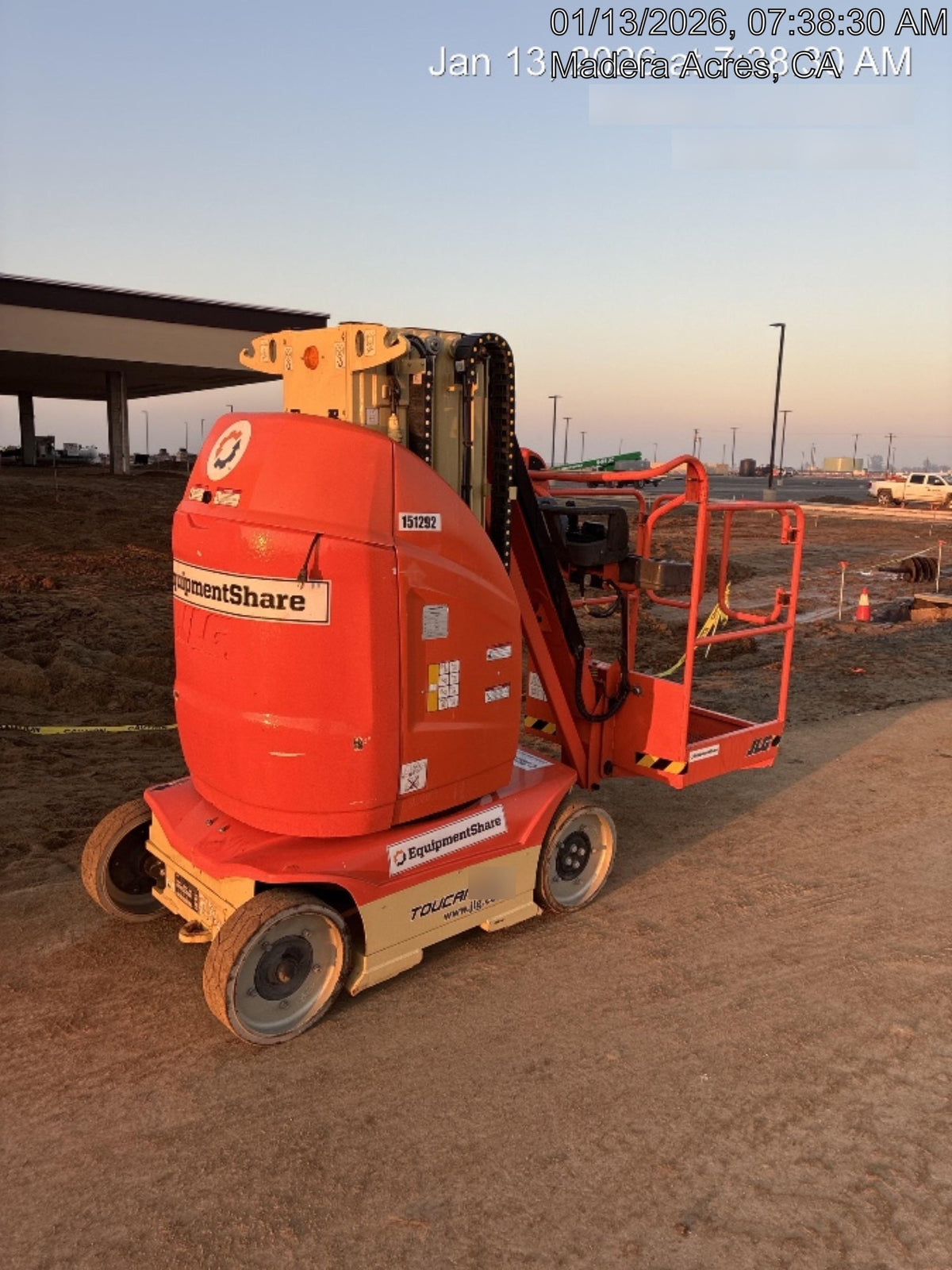 2021 JLG 26E