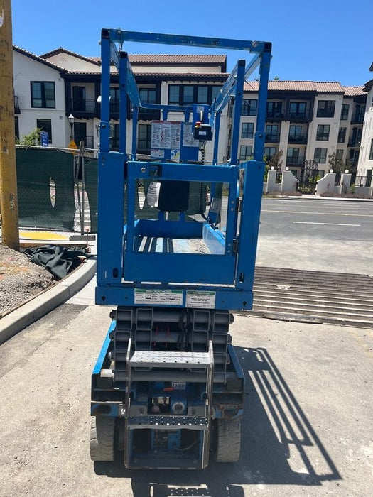 2020 Genie GS-1930 Solid Non Marking Tires, Beacon, Folding rails with half height swing gate, 800W Inverter