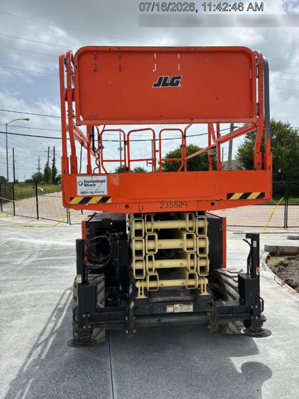 2022 JLG RT4069