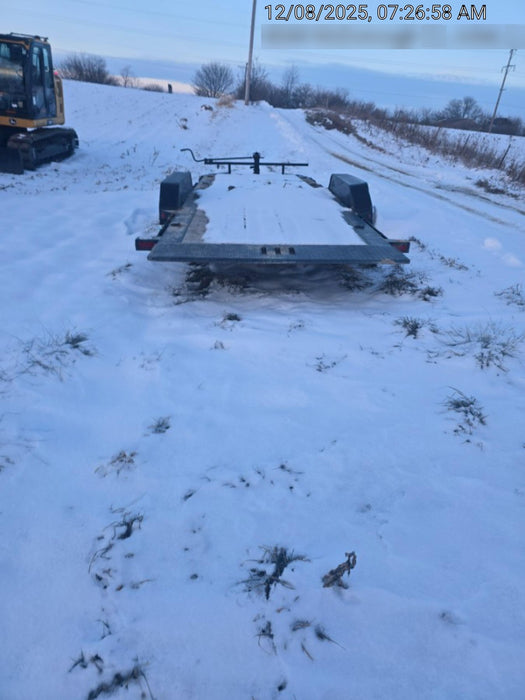 2022 LOADTRAIL Tilt-Deck Rental Trailer