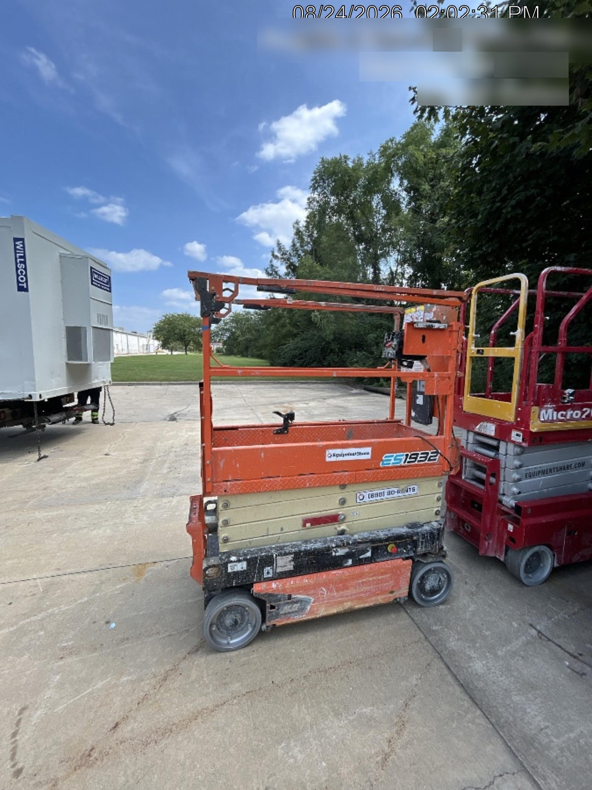 2022 JLG ES1932