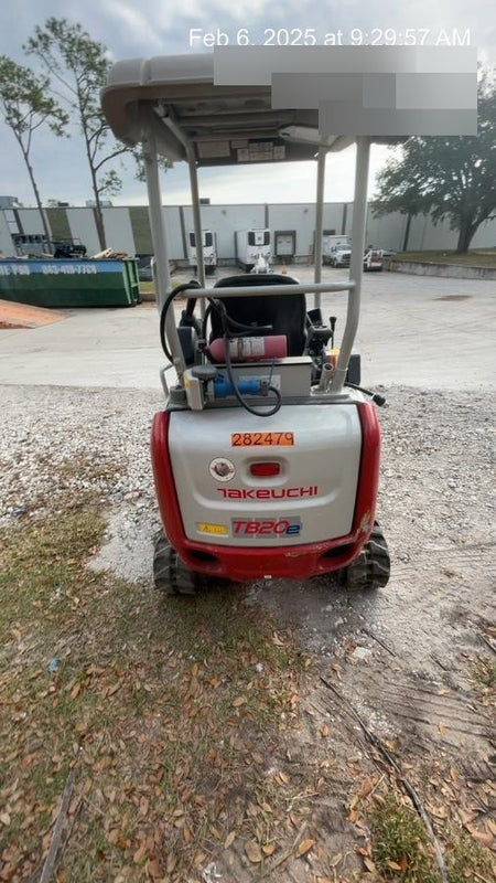 2022 TAKEUCHI TB20e