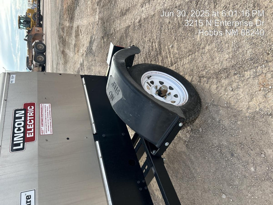 2024 Lincoln Electric LE400 Kubota V1505, Trlr, Cable Rack, Light Kit, ES Decals, T3