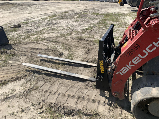 2022 ARROW MATERIAL HANDLING 72" Pallet Forks - Arrow