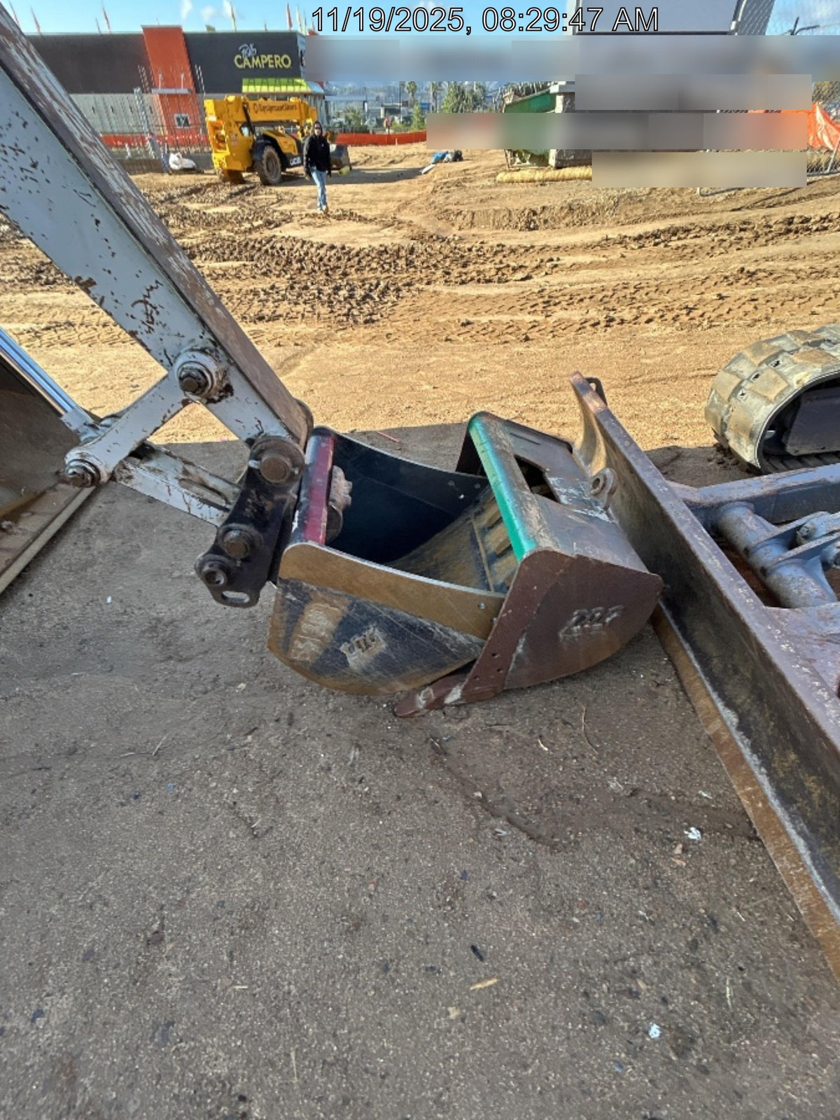 2025 TAKEUCHI 24" Bucket Takeuchi