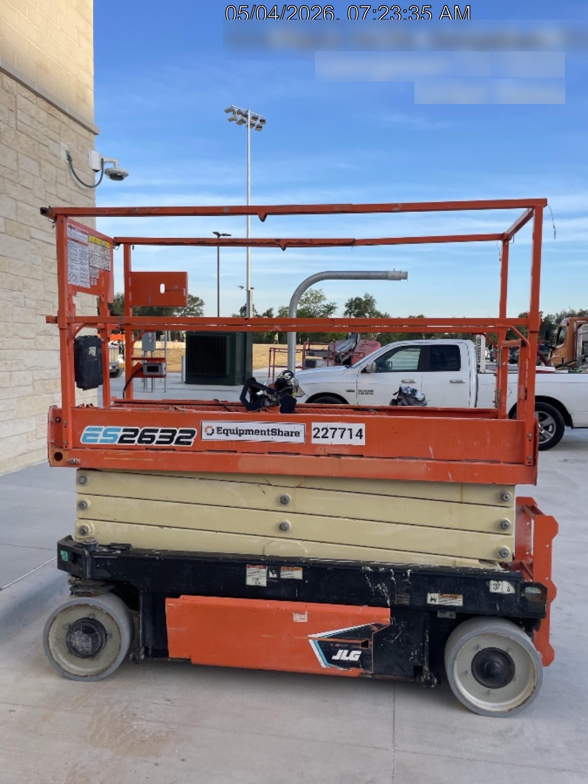 2022 JLG ES2632