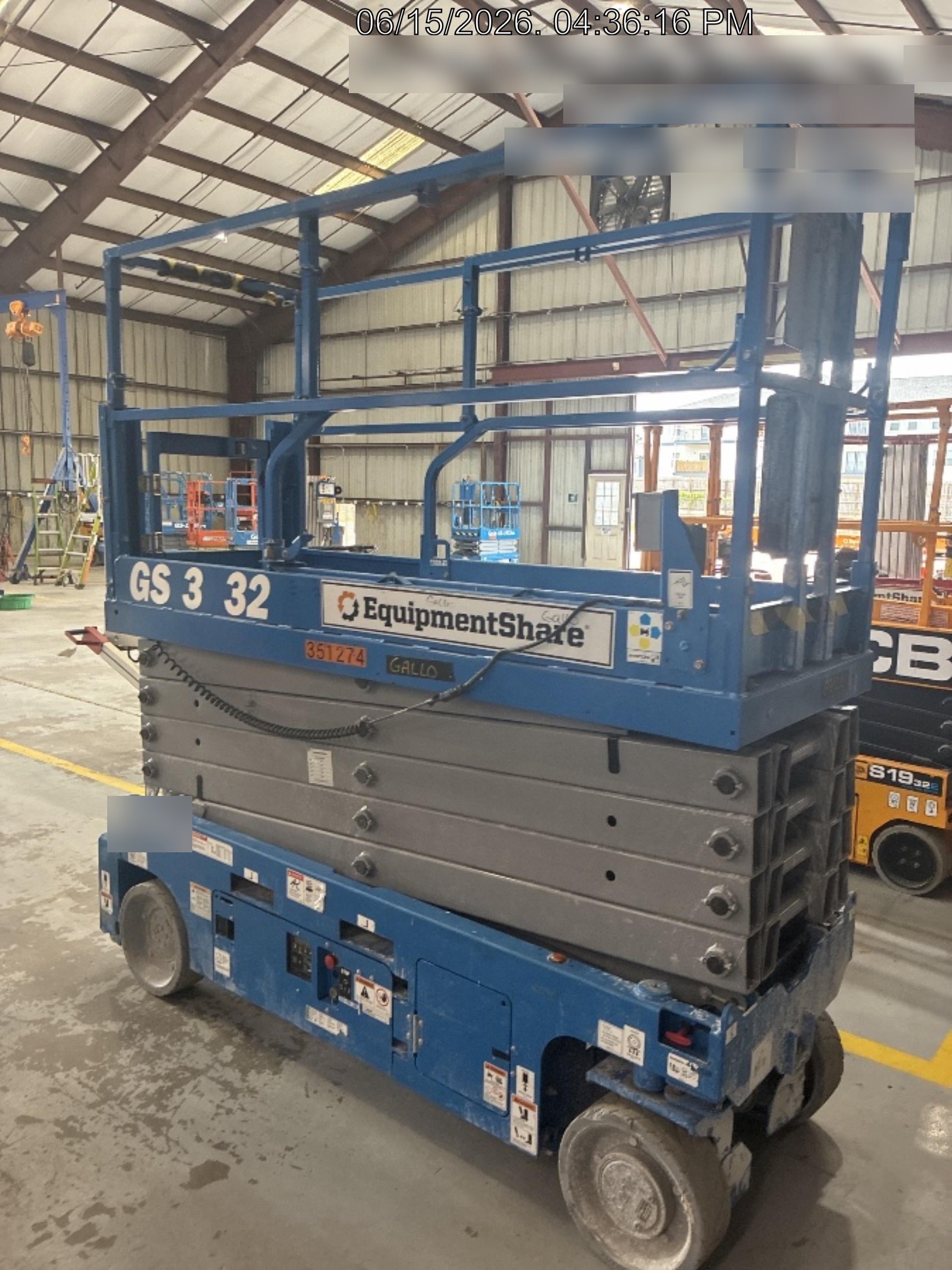 2023 GENIE GS-3232