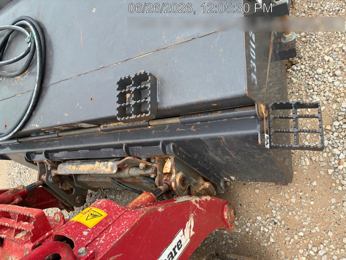 2019 PALADIN Sweepster SB72