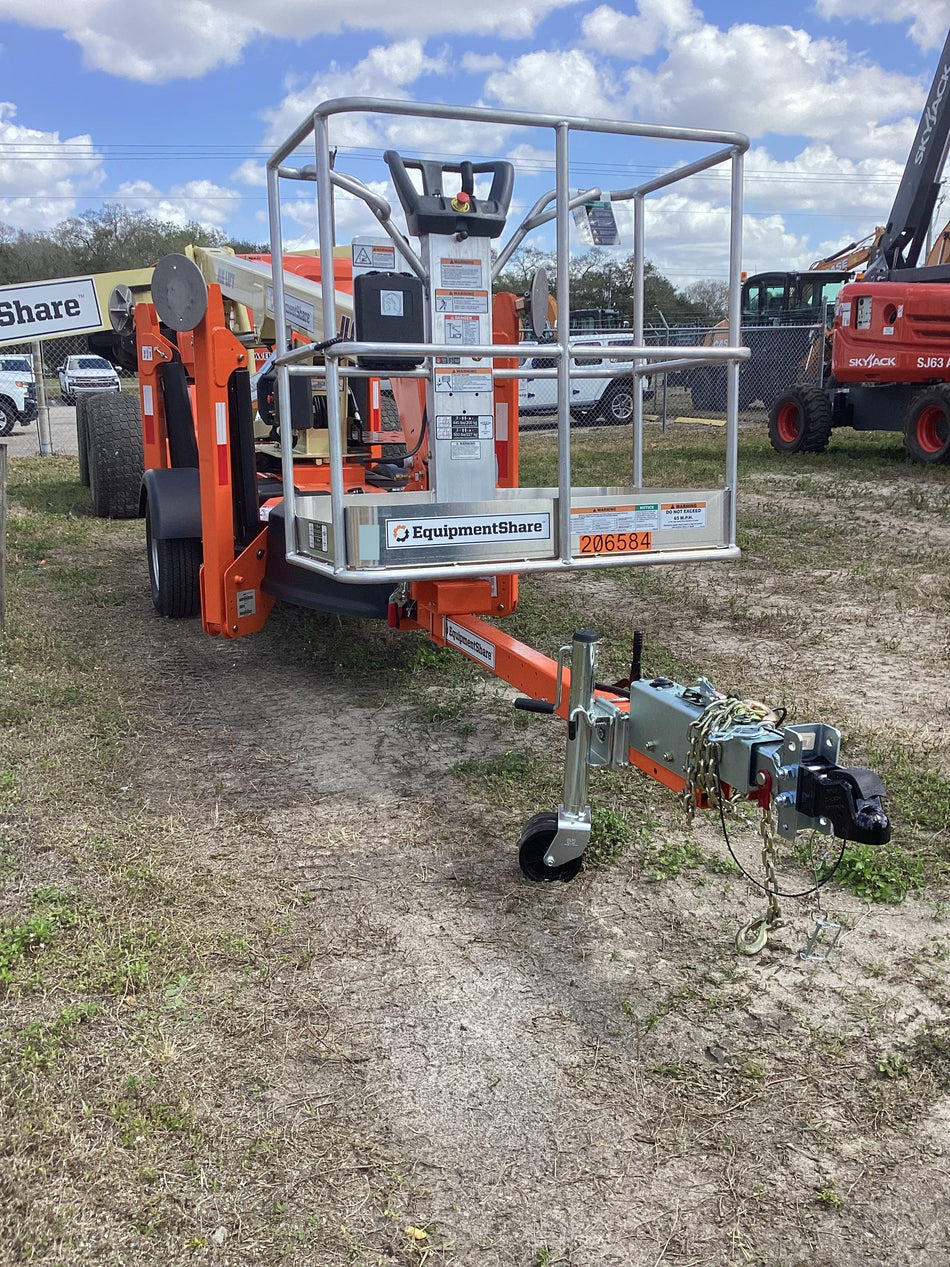 2022 JLG T350