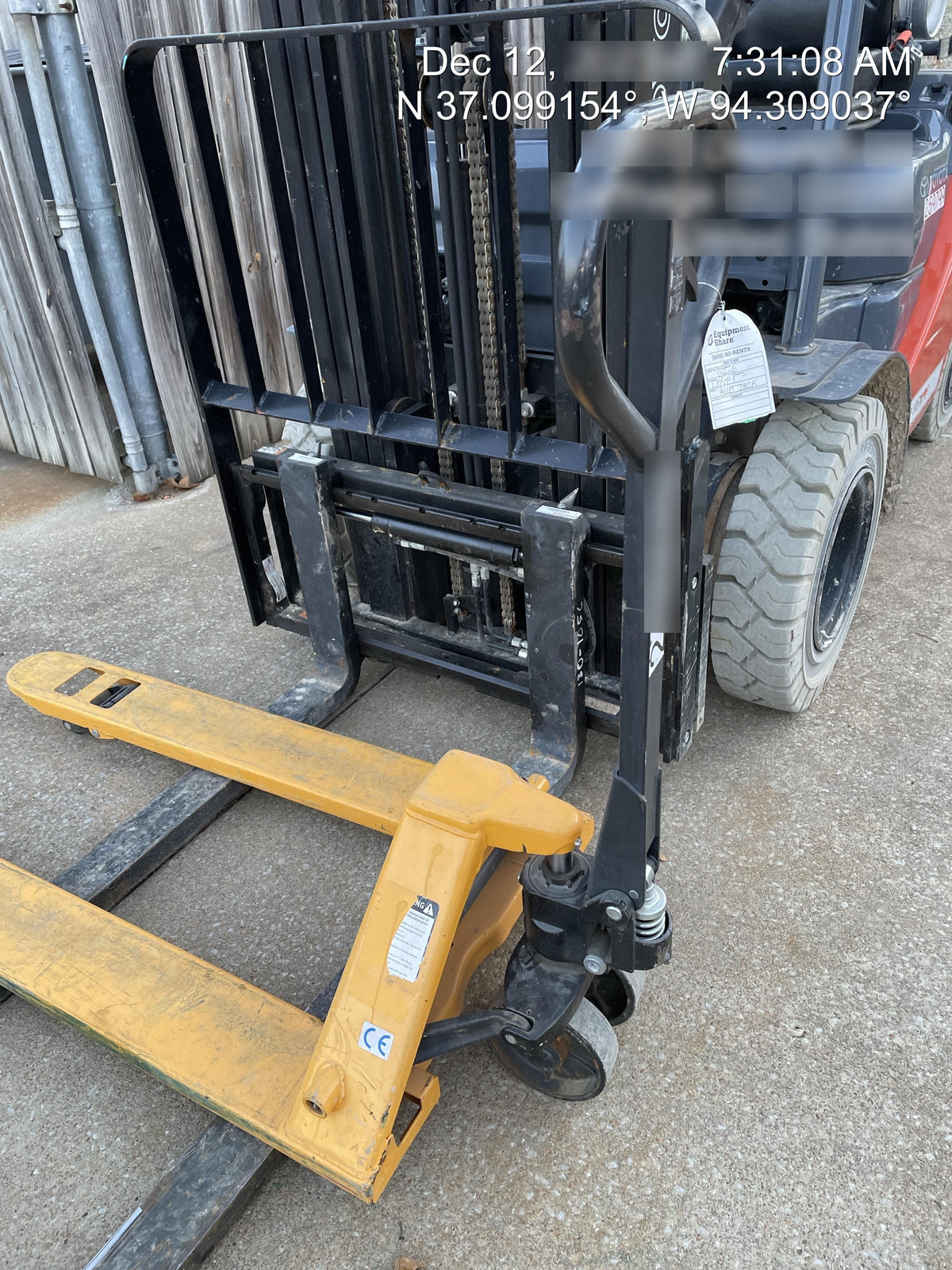 2022 ULINE H-1043