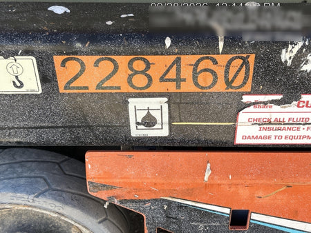 2022 JLG ES1932
