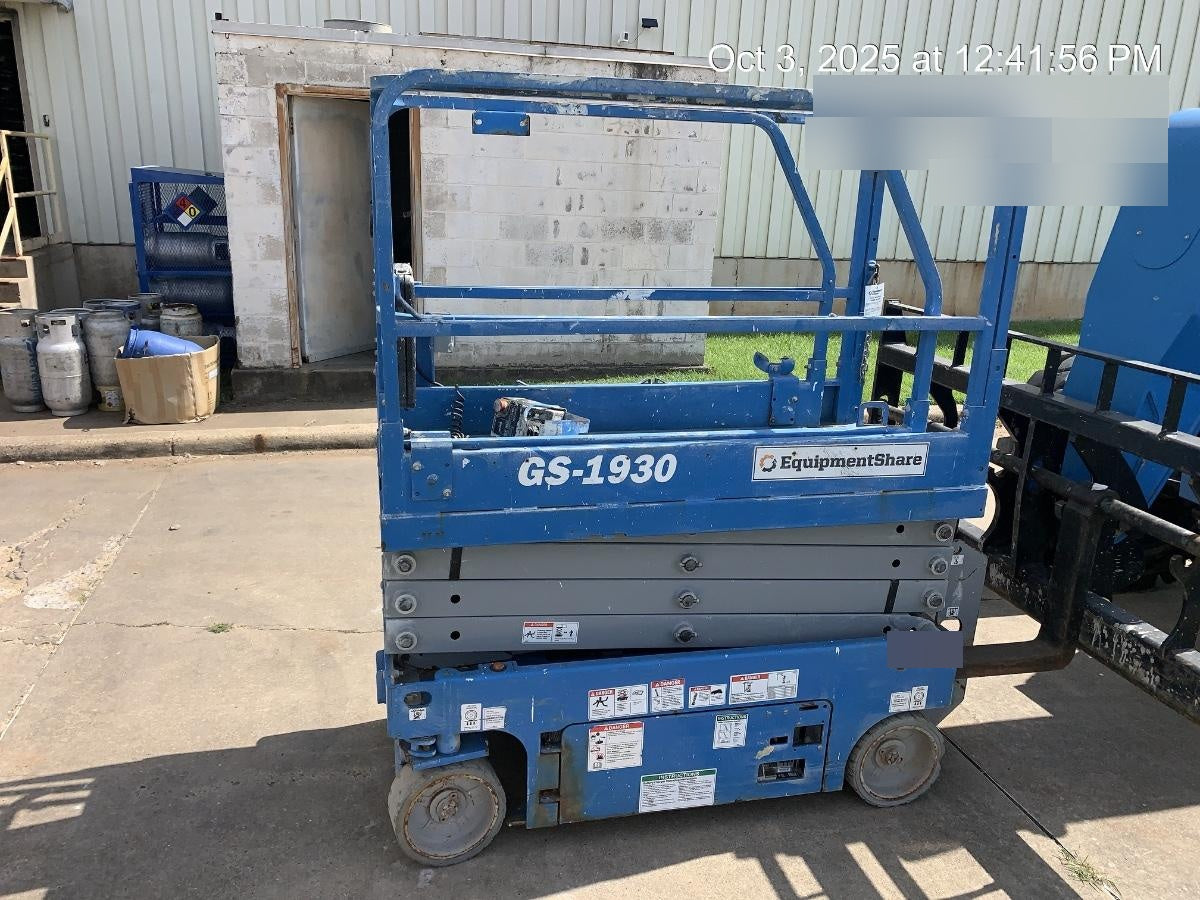 2020 Genie GS-1930 Fixed rails with chain entry gate - Pre A92.20