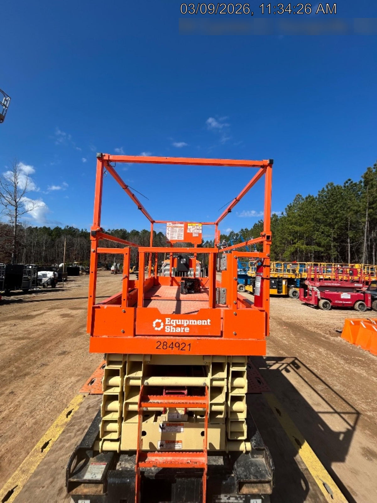 2022 JLG ES3246