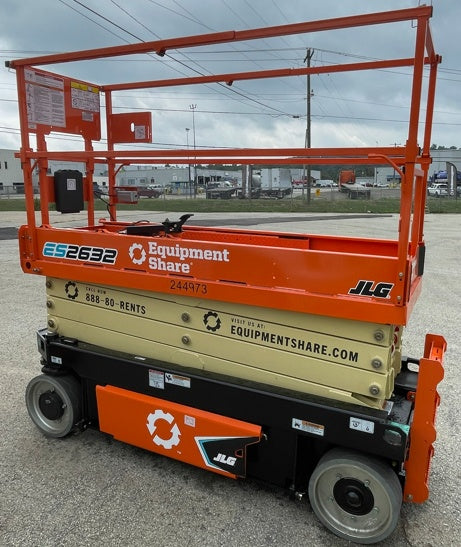 2022 JLG ES2632