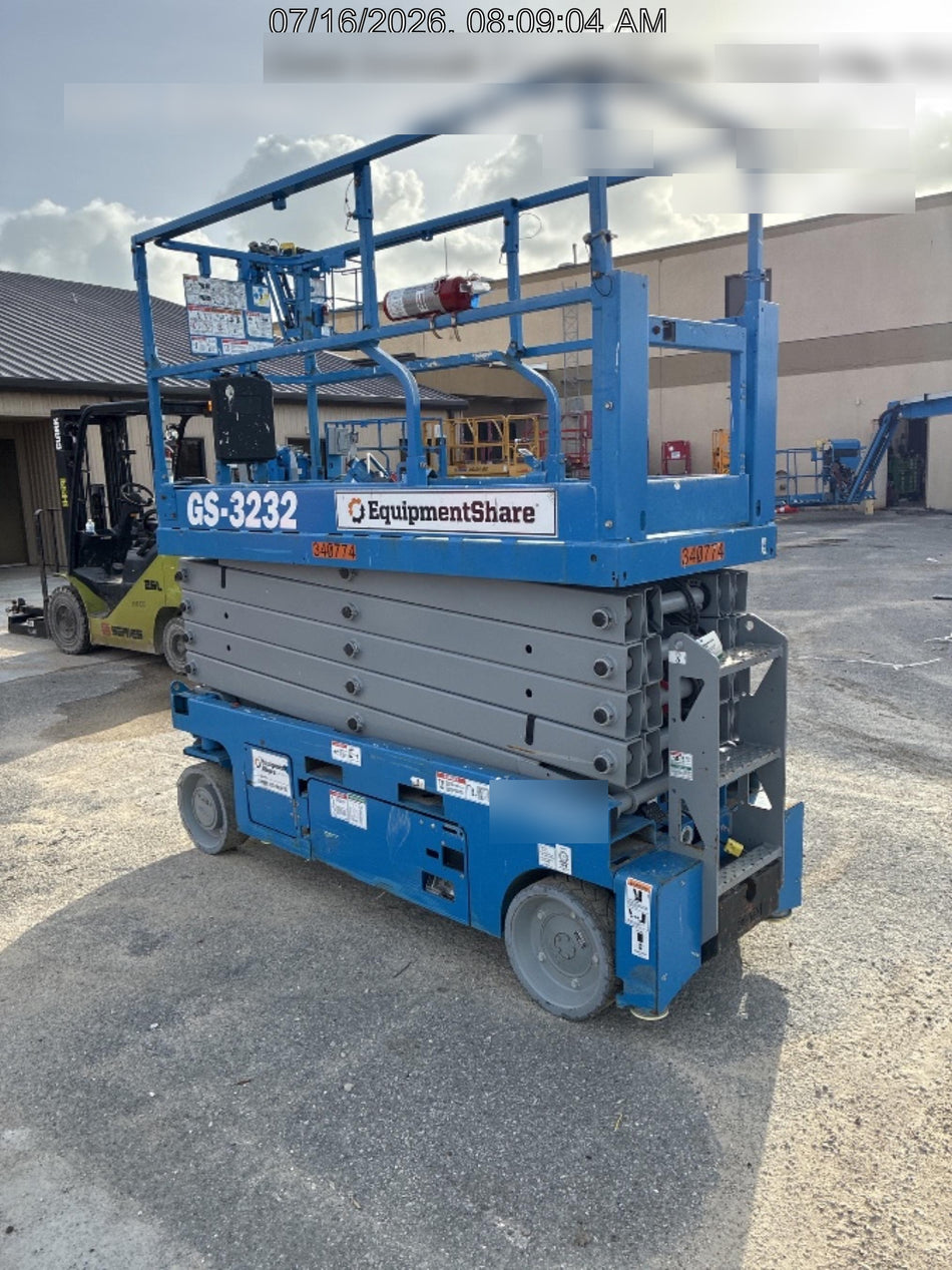 2023 GENIE GS-3232