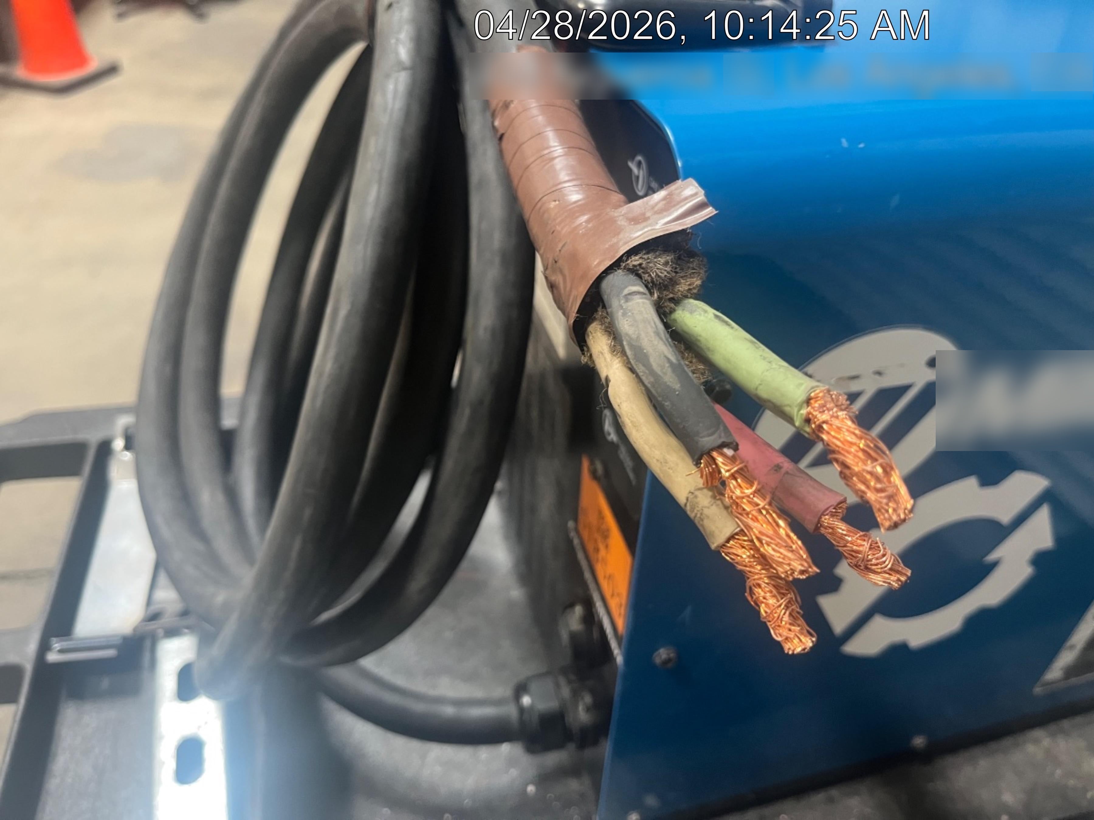 2025 MILLER ELECTRIC XMT 400