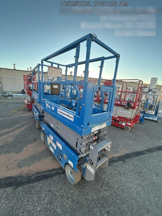 2020 Genie GS-1930 Solid Non Marking Tires, Beacon, Folding rails with half height swing gate, 800W Inverter