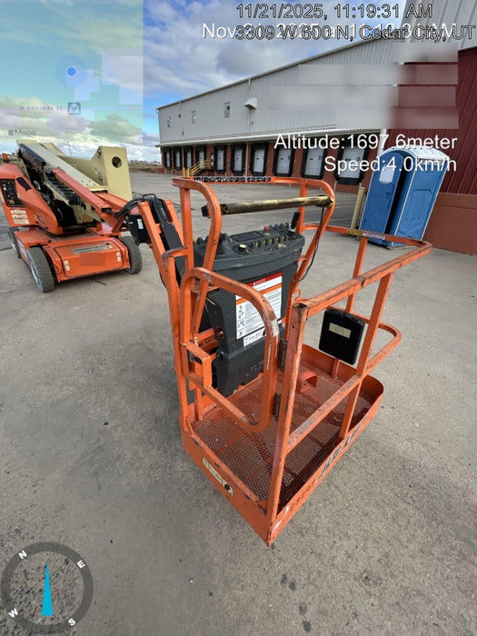2019 JLG E400AJPN