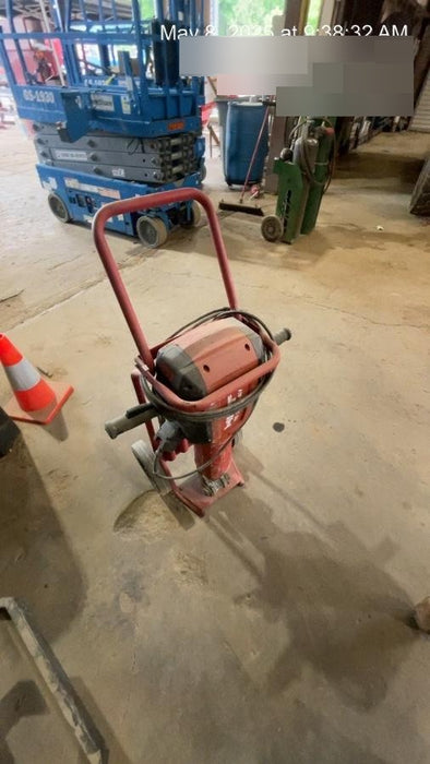 2020 HILTI TE 3000-AVR