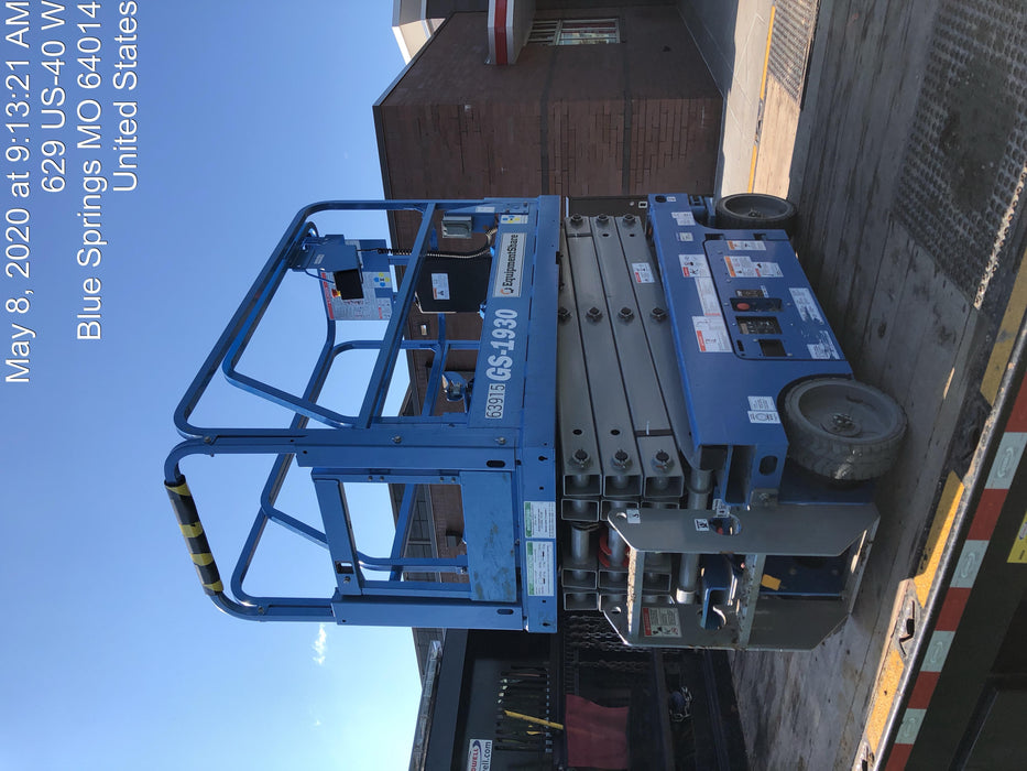 2020 Genie GS-1930 Solid Non Marking Tires, Beacon, Folding rails with half height swing gate