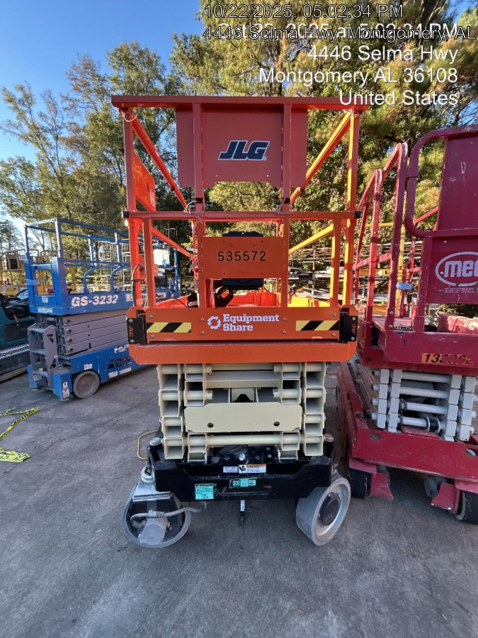 2025 JLG ES3246