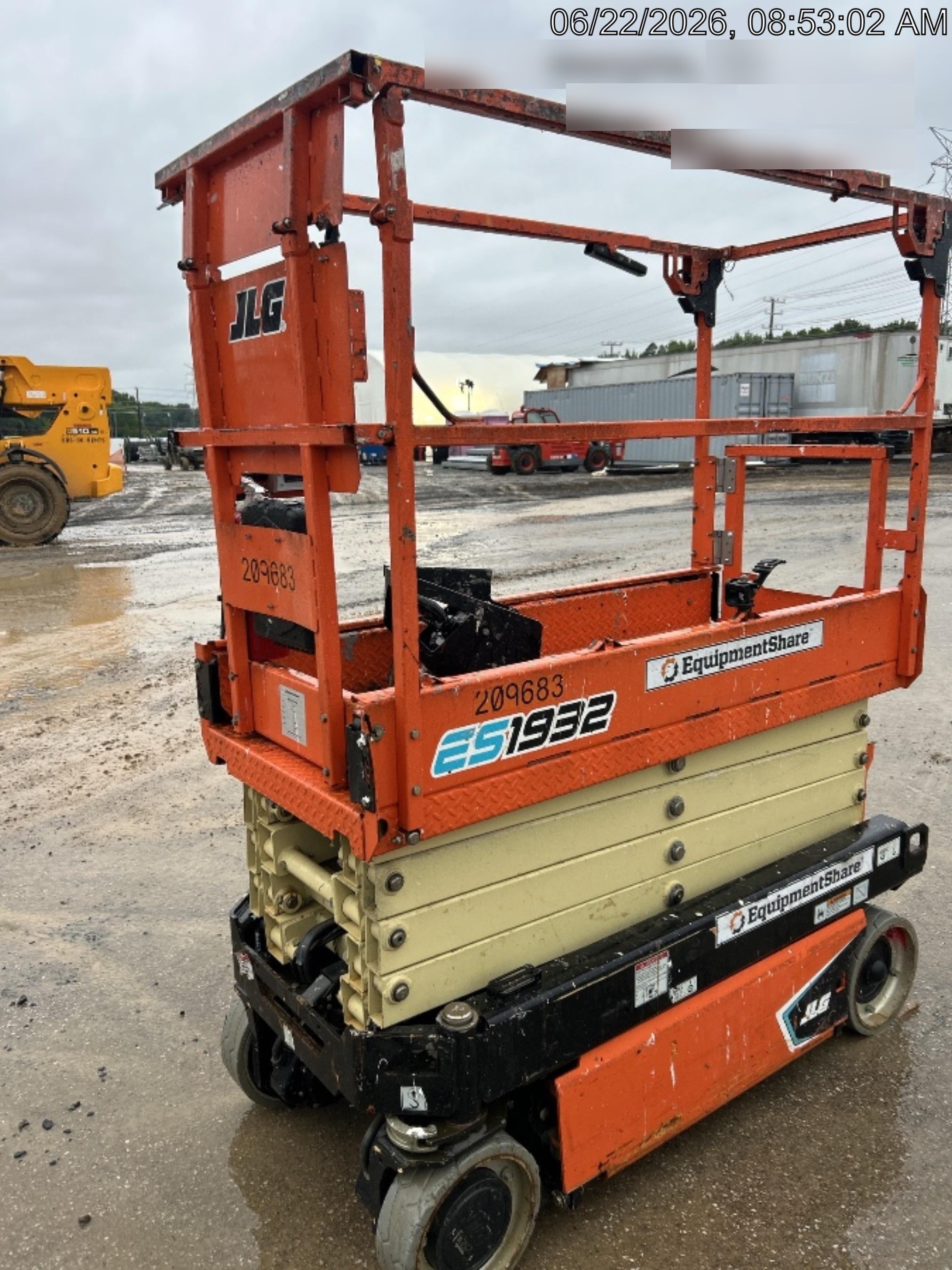 2022 JLG ES1932