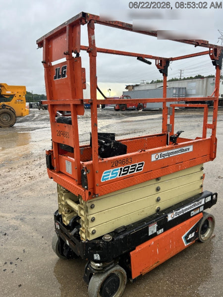 2022 JLG ES1932