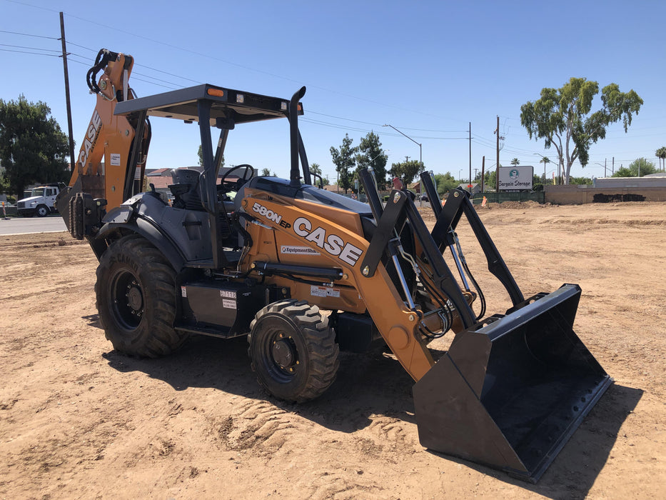 2020 CASE 580N EP - Extendable Backhoe