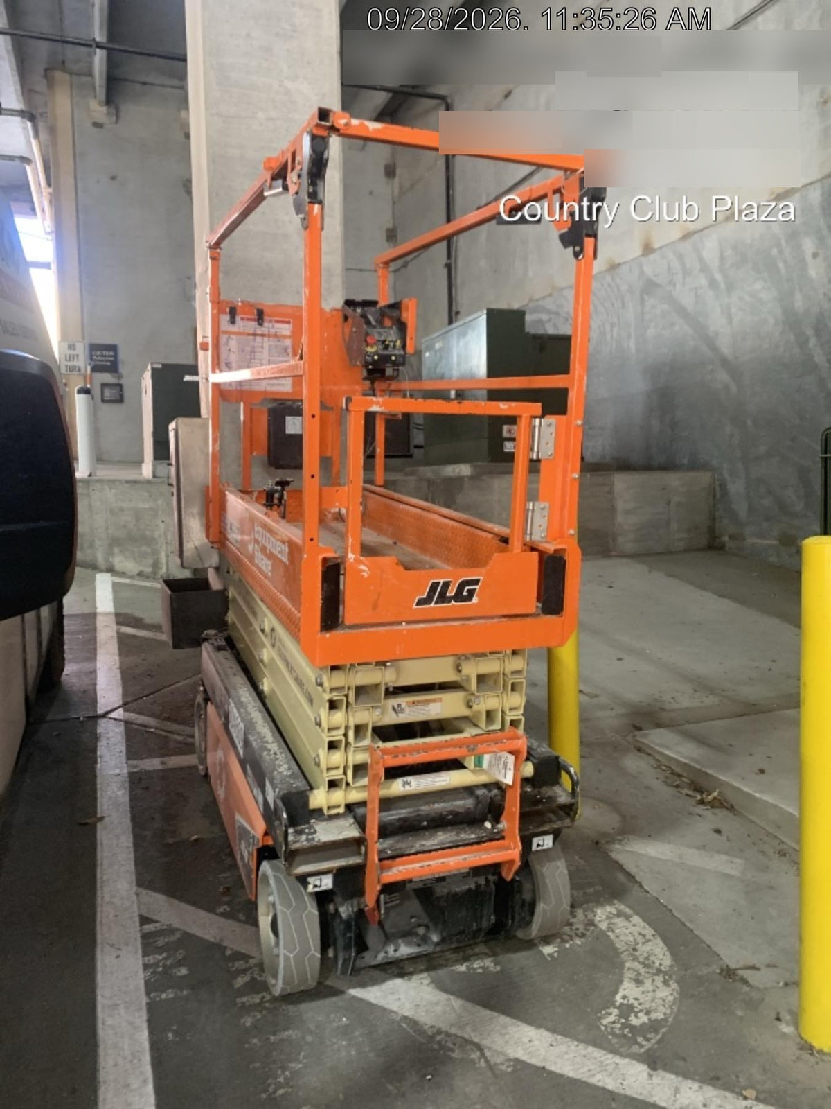 2023 JLG ES1932