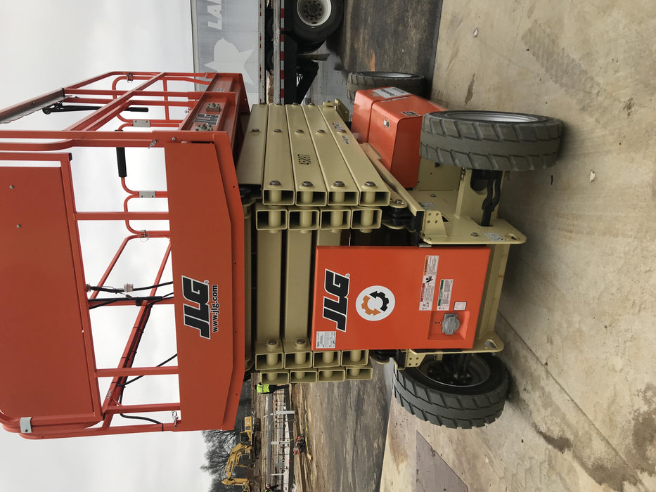 2019 JLG 4069LE Solid Non Marking Tires, Rotating Beacon