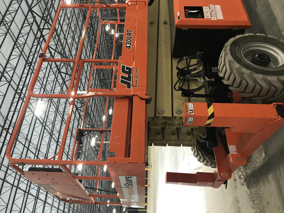 2019 JLG 430LRT
