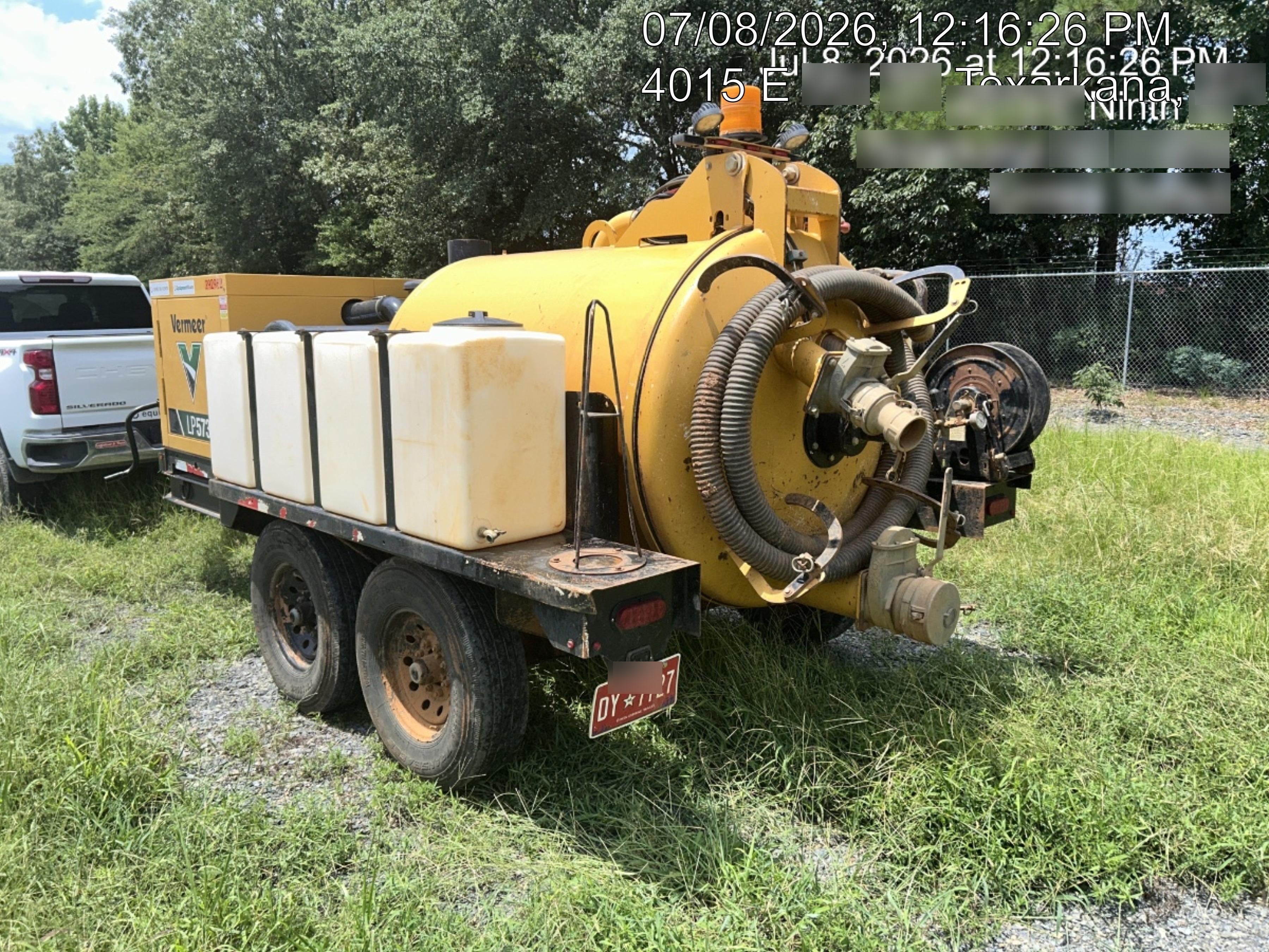 2023 Vac-Tron LP573XDT T4 Koehler Diesel Engine, 500 Gallon Debris Tank, x2 100 Gallon Water Tanks