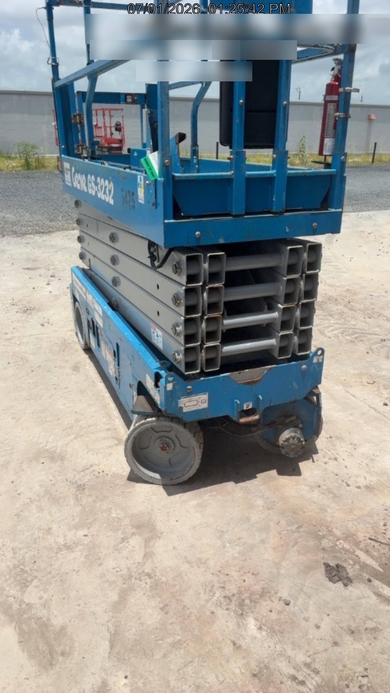 2017 Genie GS-3232 Genie GS3232 Narrow 32' Scissor Lift