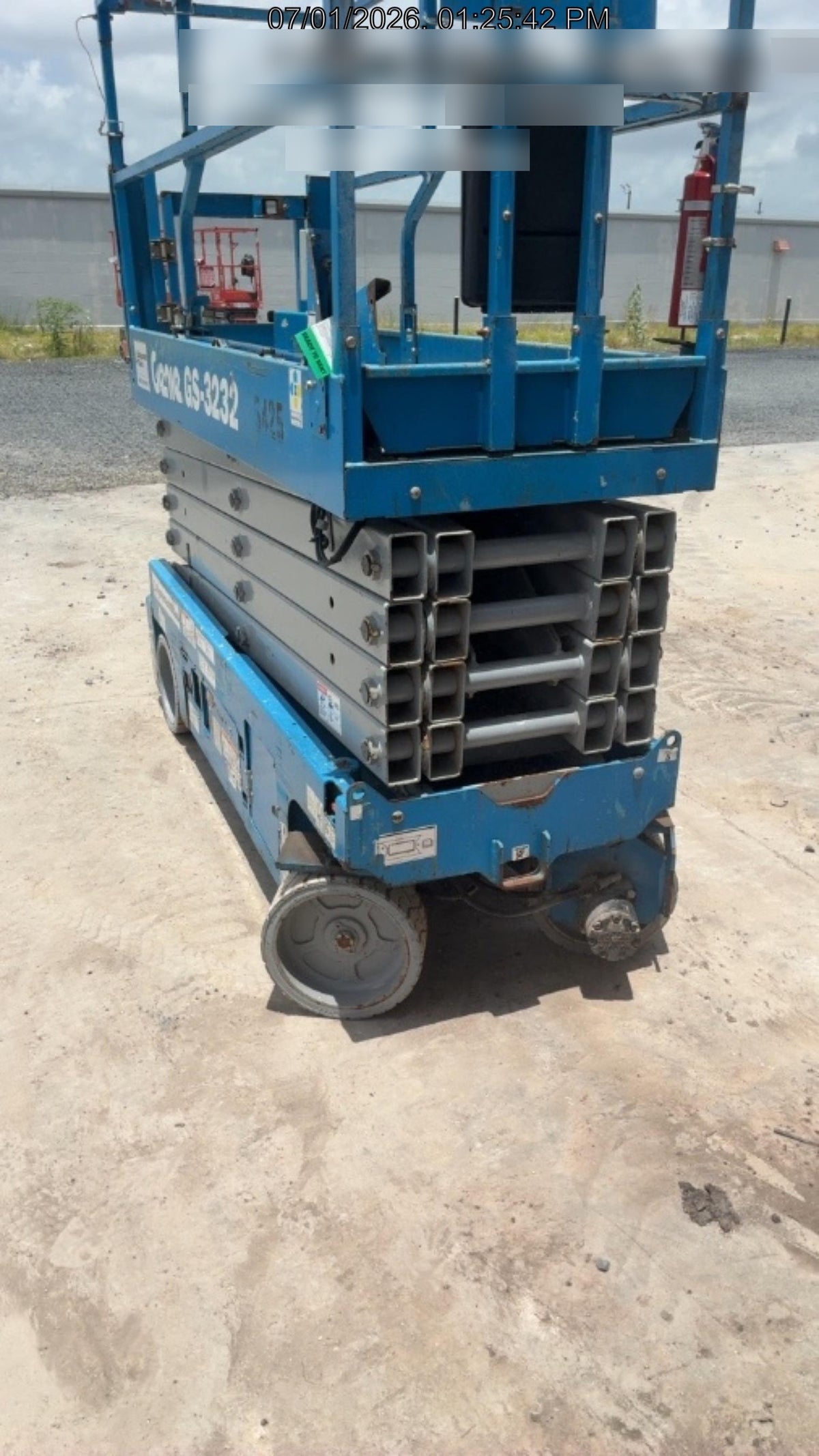 2017 Genie GS-3232 Genie GS3232 Narrow 32' Scissor Lift