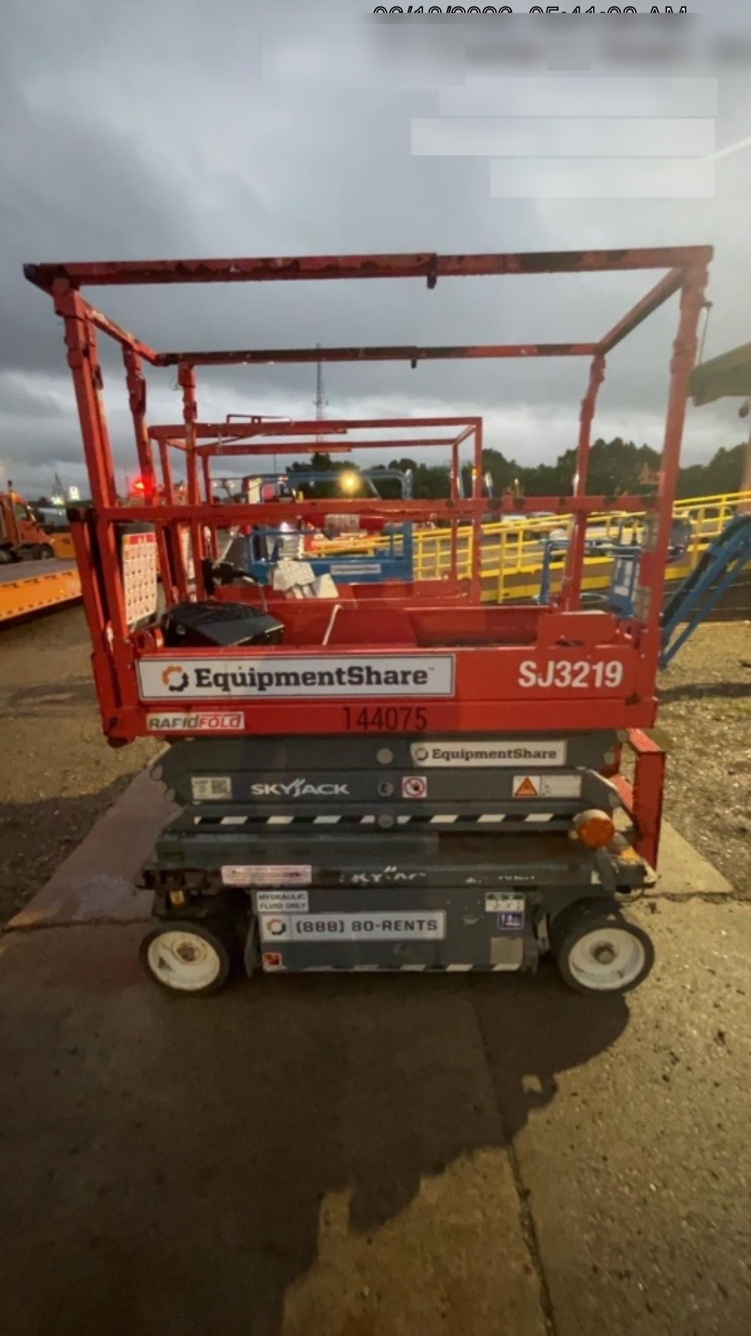2021 SKYJACK SJ3219