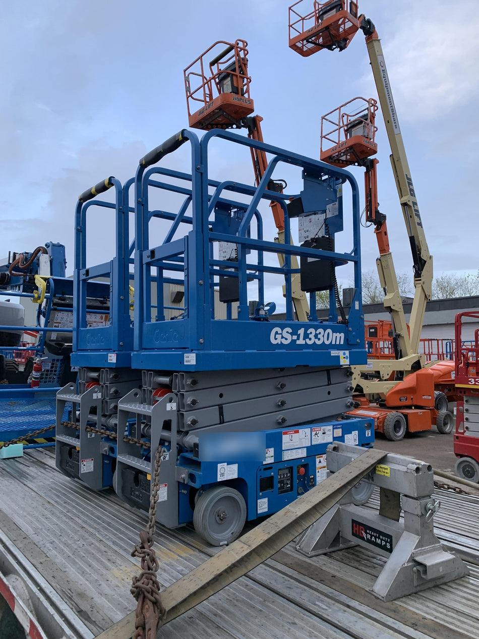 2021 GENIE GS-1330m