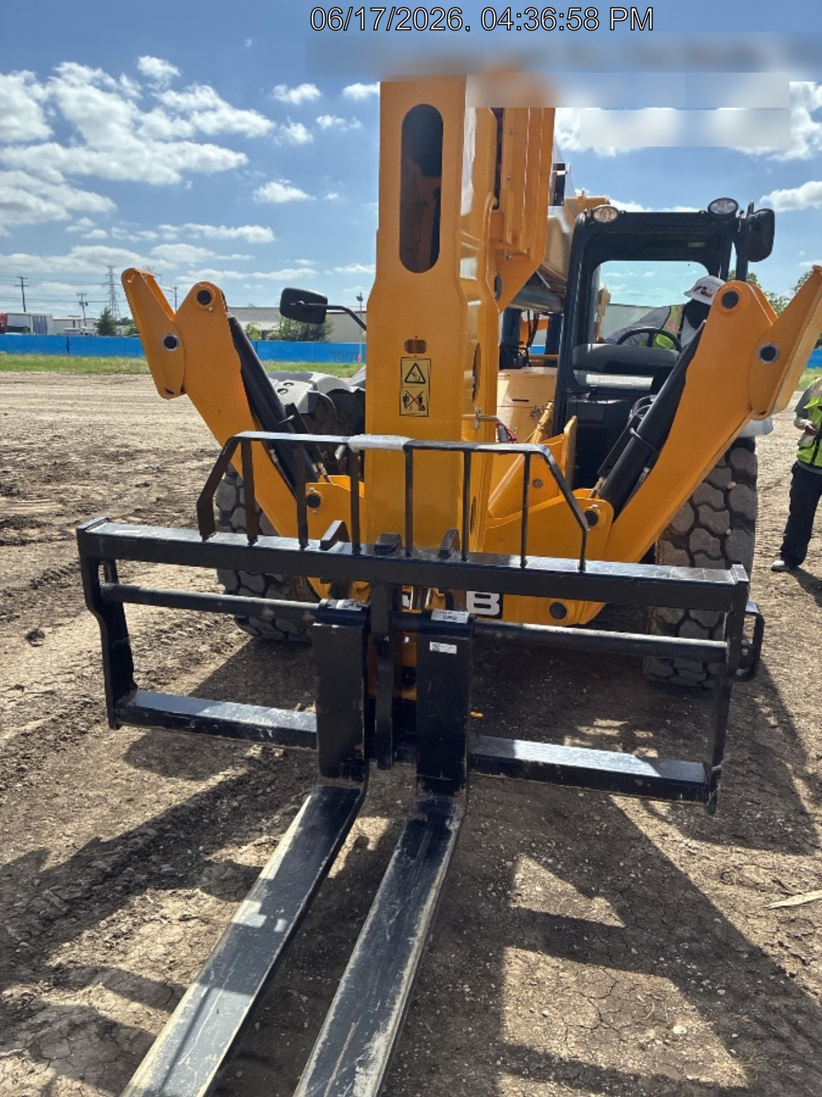 2026 JCB 512-56
