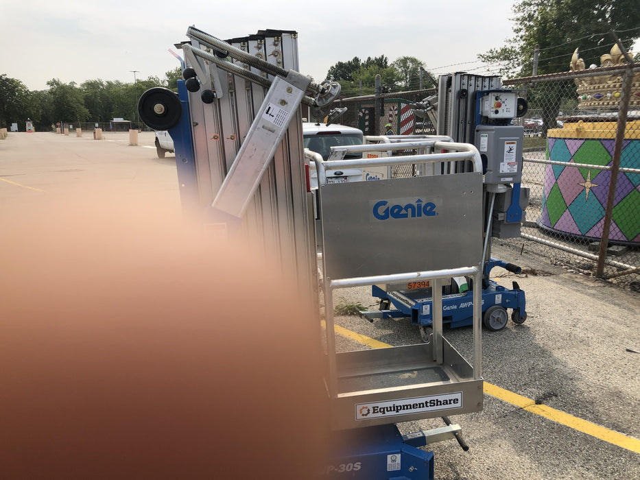 2020 GENIE AWP-30S